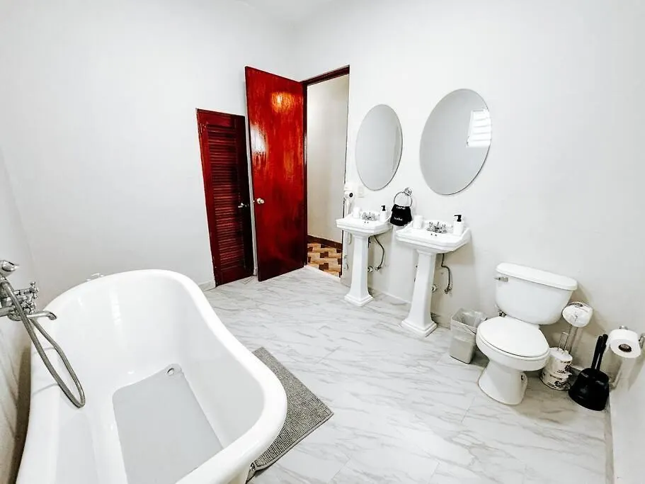 Villa Colonial Style House For 8 Walk To Condado Beach San Juan