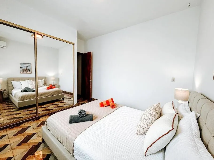 산후안 Colonial Style House For 8 Walk To Condado Beach 빌라 0*,  푸에르토리코